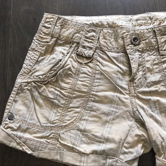 Esprit Women Shorts - Picture 3 of 7
